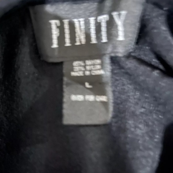 FINITY Women’s Black Sleeveless Beaded Camisole Stretch Tank Top Size Large knit - Picture 5 of 5